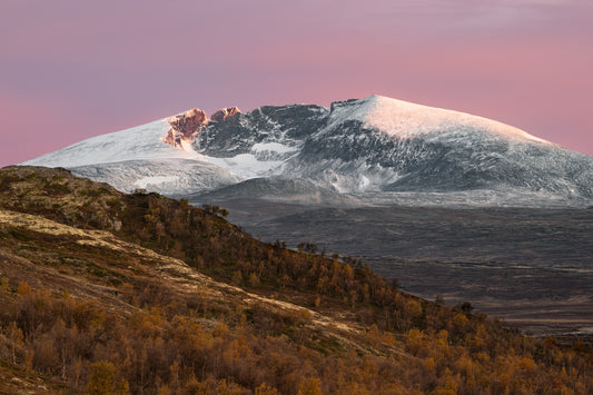 Snøhetta i morgenlys